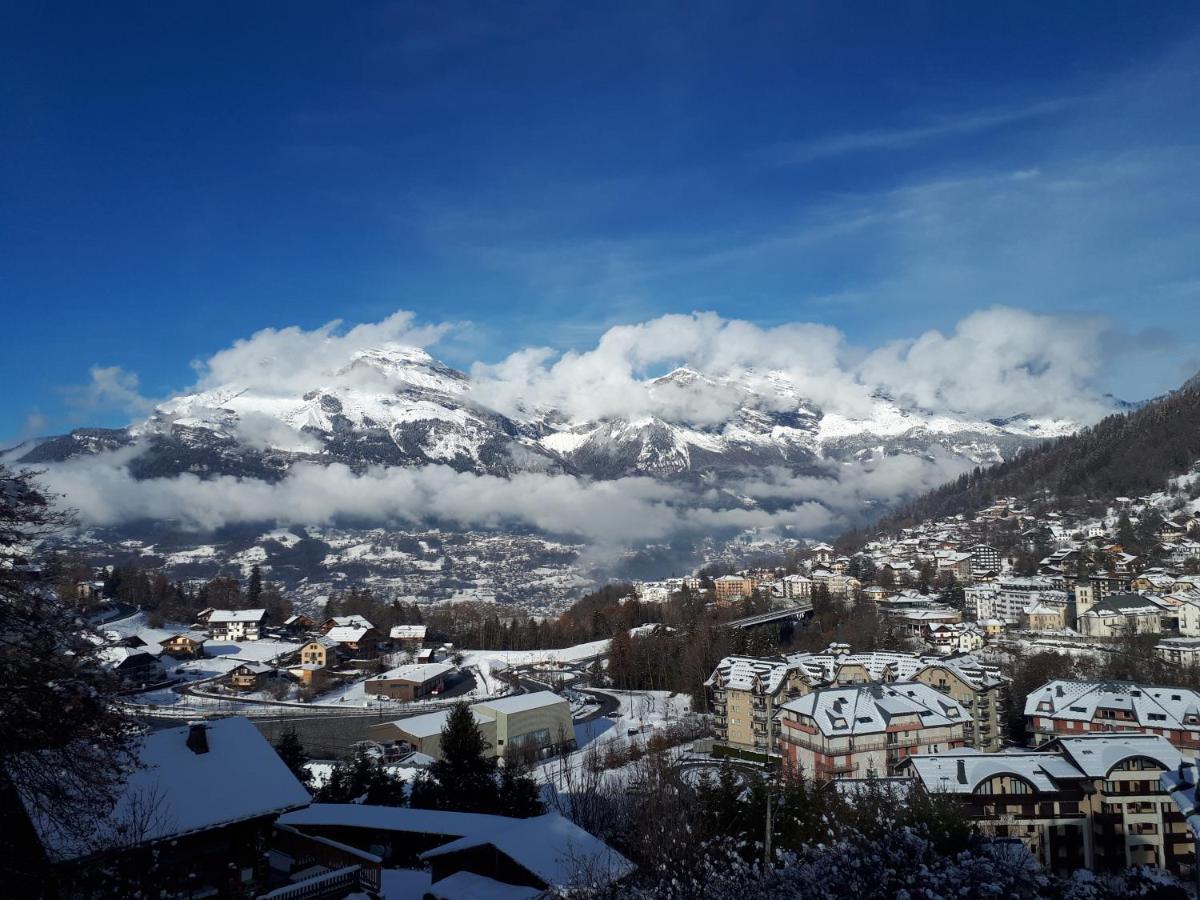 Vue Magnifique: Duplex Ski Retreat with Garage and Wi-Fi Saint-Gervais-les-Bains Exterior photo
